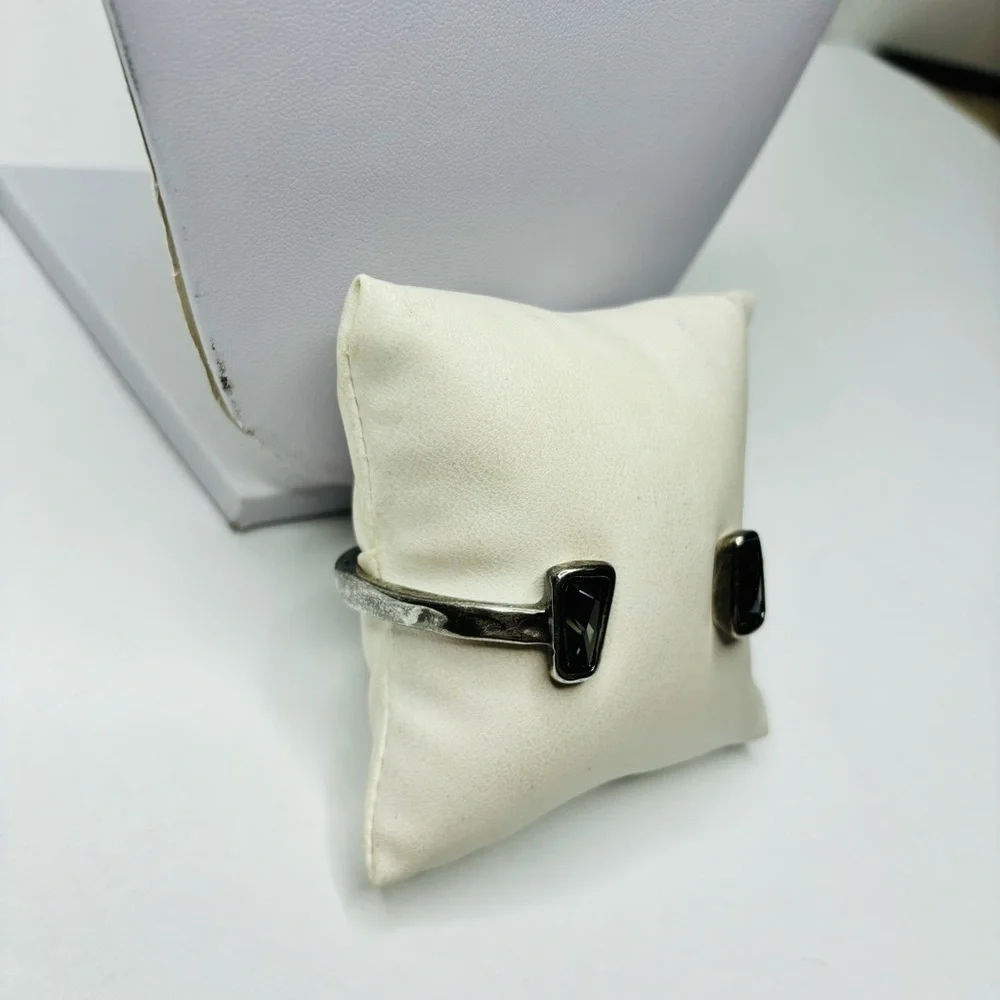 UNO DE 50 Ladymatic Cuff Bracelet